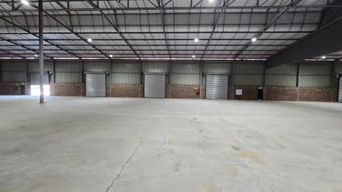 Malibongwe Industrial Park in Lanseria has a 7000m² Warehouse Available To Let (5)